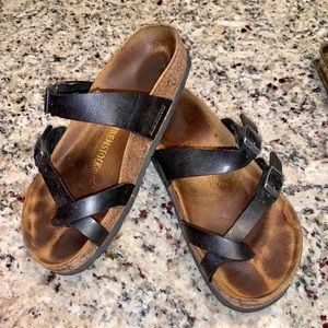 Black Birkenstock’s